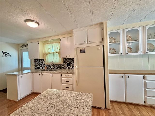 344 HAWTHORNE BOULEVARD, Leesburg, FL 34748