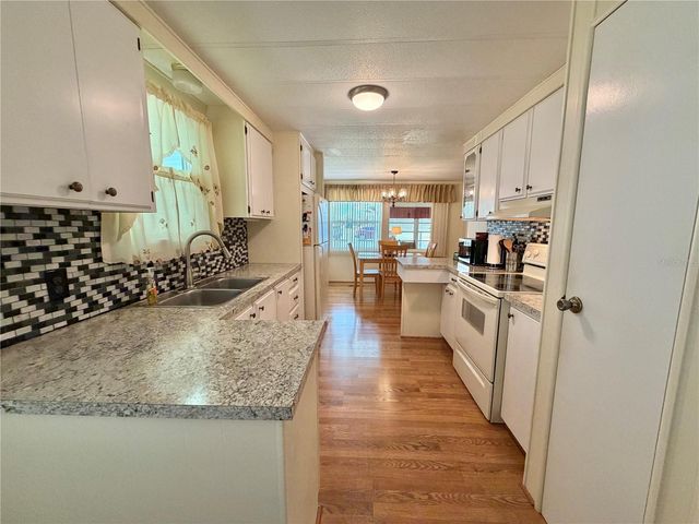 344 HAWTHORNE BOULEVARD, Leesburg, FL 34748