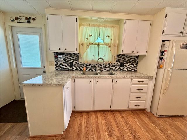 344 HAWTHORNE BOULEVARD, Leesburg, FL 34748