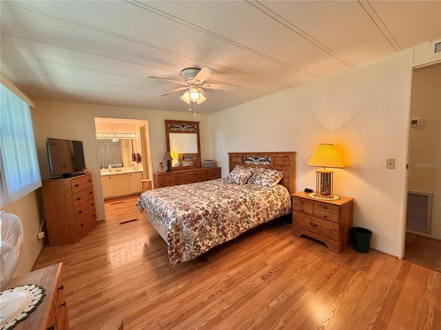 344 HAWTHORNE BOULEVARD, Leesburg, FL 34748