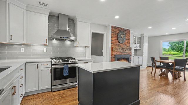 3702 Meadow Lane, Saline, MI 48176