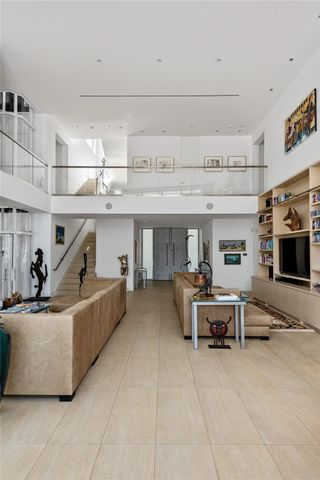 500 Isle Of Capri Dr, Fort Lauderdale, FL 33301