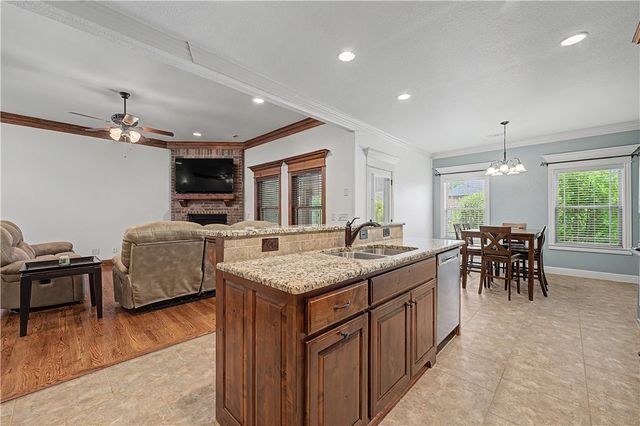 1805 NE Frost Drive, Bentonville, AR 72712