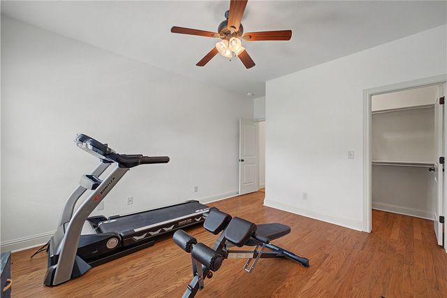 1805 NE Frost Drive, Bentonville, AR 72712