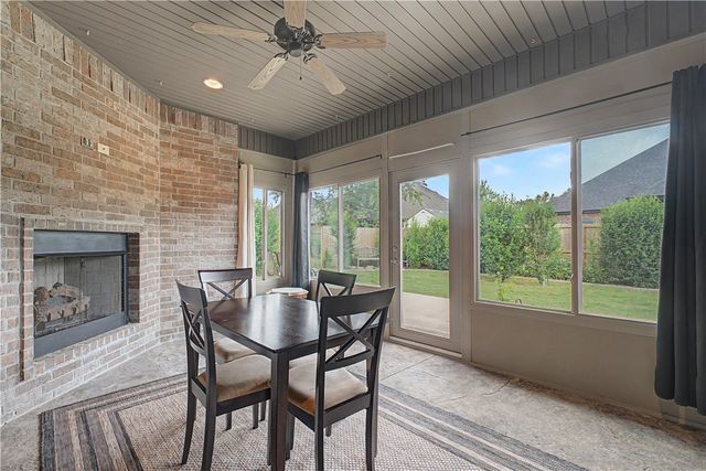 1805 NE Frost Drive, Bentonville, AR 72712