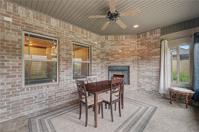 1805 NE Frost Drive, Bentonville, AR 72712