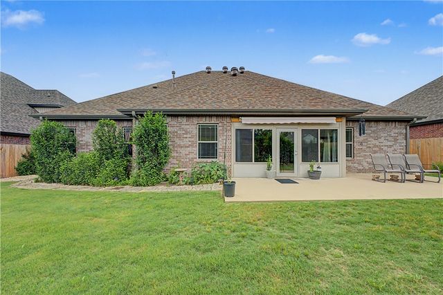 1805 NE Frost Drive, Bentonville, AR 72712