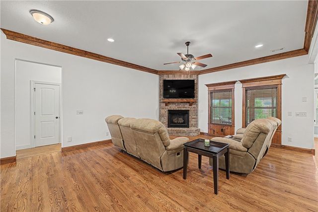 1805 NE Frost Drive, Bentonville, AR 72712
