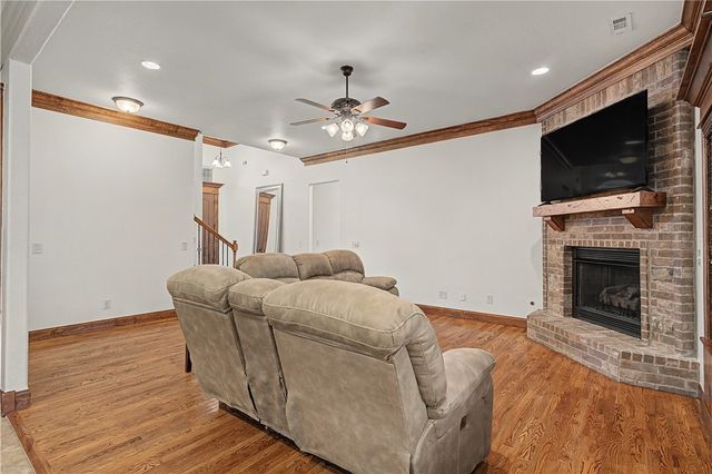 1805 NE Frost Drive, Bentonville, AR 72712
