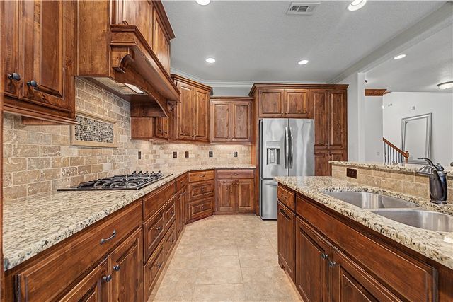 1805 NE Frost Drive, Bentonville, AR 72712