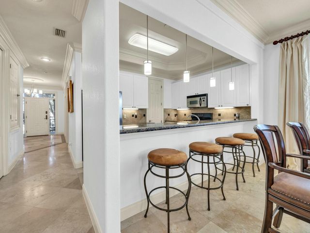 602 Harbor Boulevard 201, Destin, FL 32541