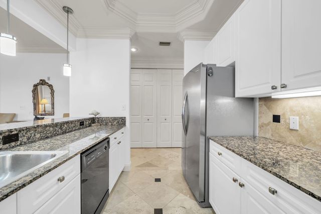 602 Harbor Boulevard 201, Destin, FL 32541