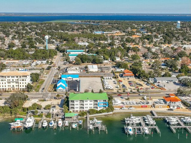 602 Harbor Boulevard 201, Destin, FL 32541