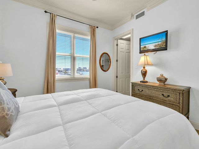 602 Harbor Boulevard 201, Destin, FL 32541