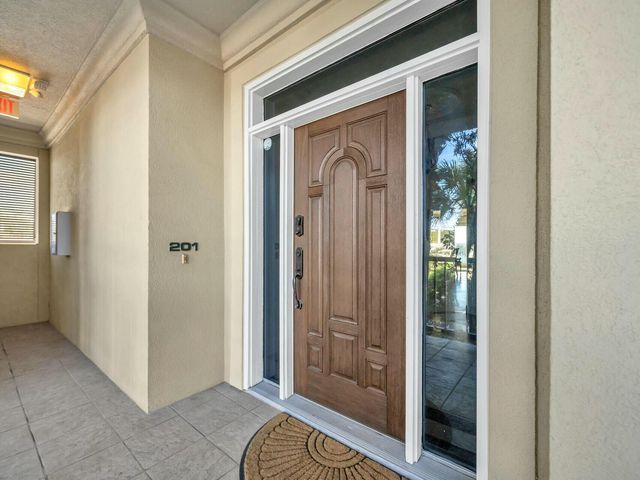 602 Harbor Boulevard 201, Destin, FL 32541