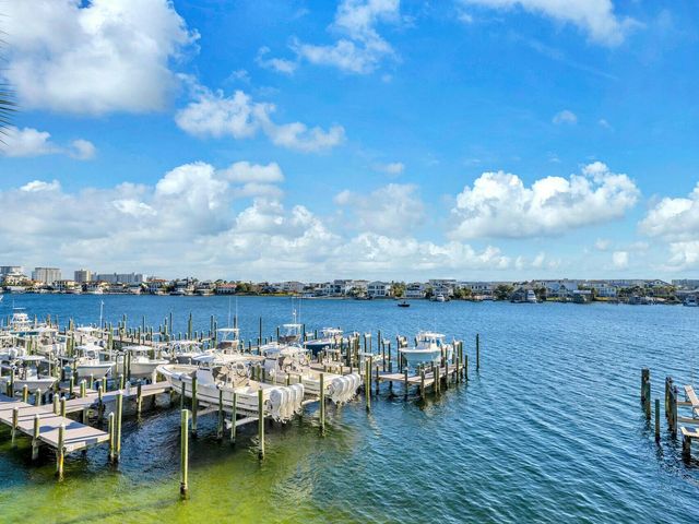 602 Harbor Boulevard 201, Destin, FL 32541