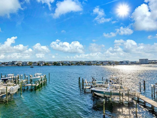 602 Harbor Boulevard 201, Destin, FL 32541