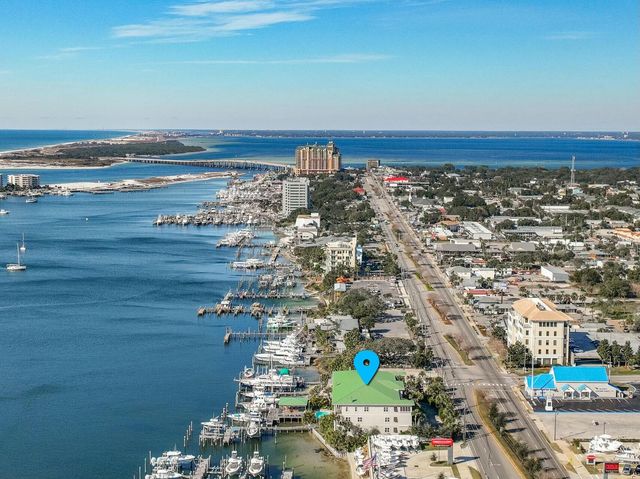 602 Harbor Boulevard 201, Destin, FL 32541