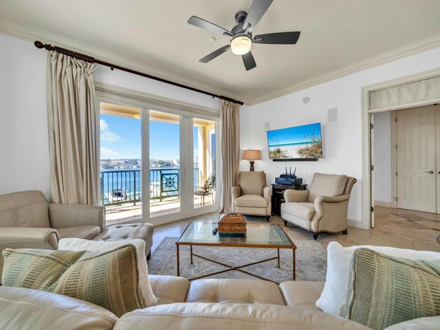 602 Harbor Boulevard 201, Destin, FL 32541