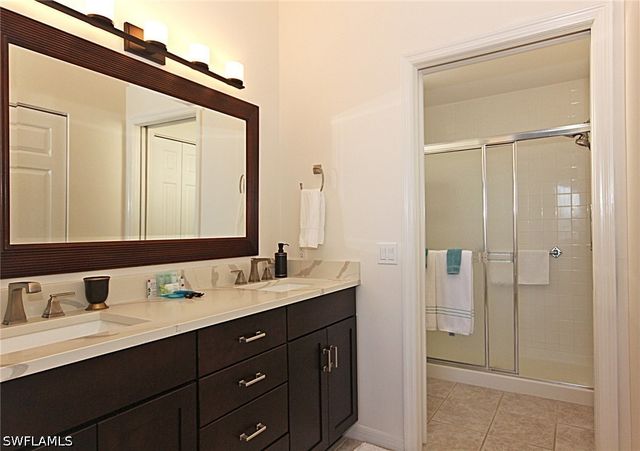 3380 Crown Pointe BLVD W 102, Naples, FL 34112