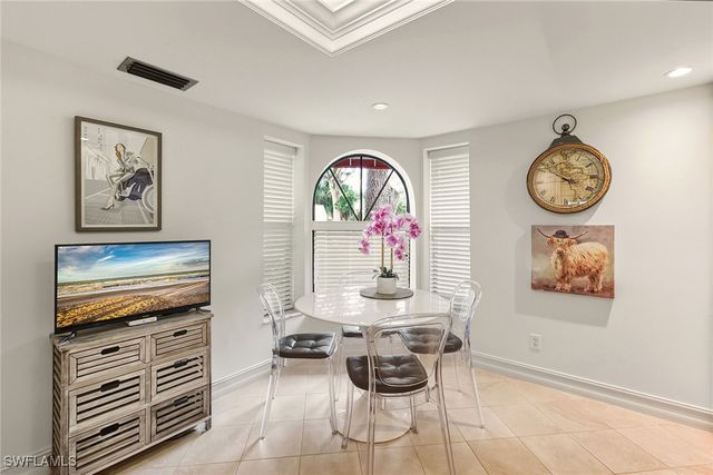 571 E Serendipity DR 571, Naples, FL 34108