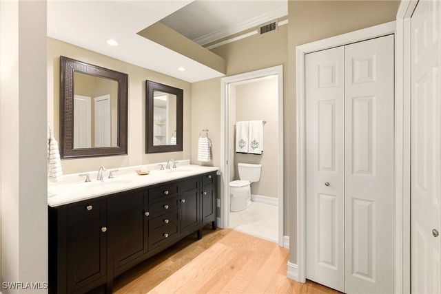 571 E Serendipity DR 571, Naples, FL 34108