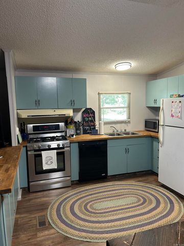 4 Starview Lane, Tumbling Shoals, AR 72581