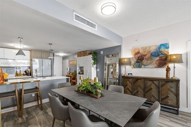 600 NE 27th Street 2202, Miami, FL 33137