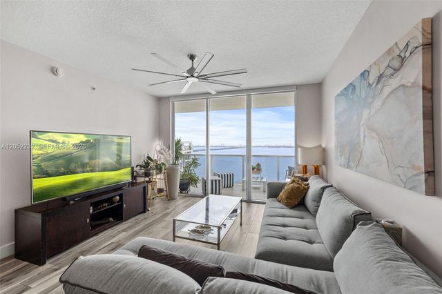600 NE 27th Street 2202, Miami, FL 33137