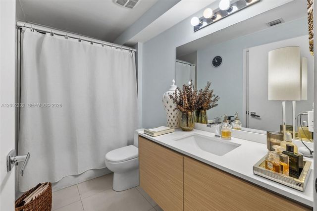 600 NE 27th Street 2202, Miami, FL 33137