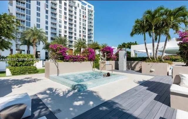 600 NE 27th Street 2202, Miami, FL 33137