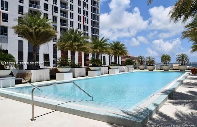 600 NE 27th Street 2202, Miami, FL 33137