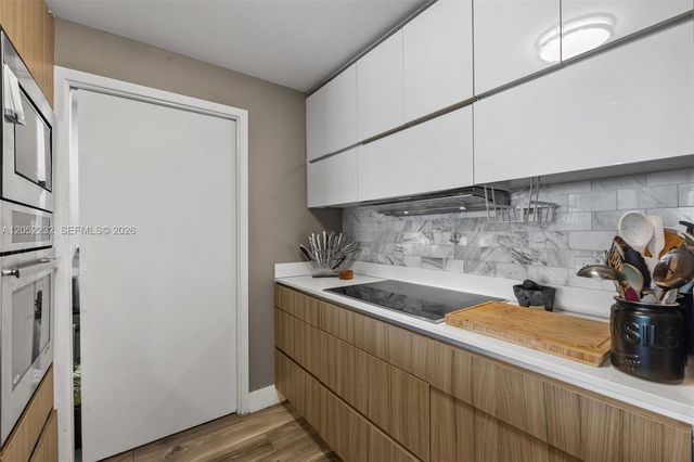 600 NE 27th Street 2202, Miami, FL 33137