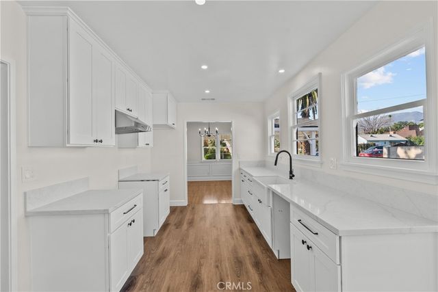 624 N Hagar, San Fernando, CA 91340