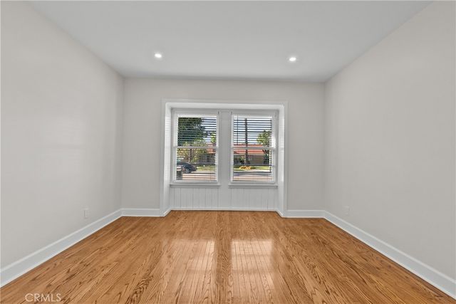 624 N Hagar, San Fernando, CA 91340