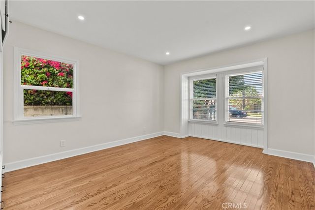 624 N Hagar, San Fernando, CA 91340