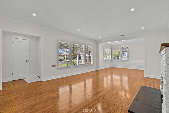 624 N Hagar, San Fernando, CA 91340