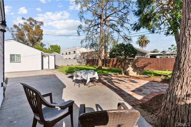 624 N Hagar, San Fernando, CA 91340