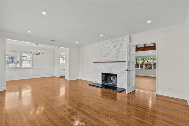 624 N Hagar, San Fernando, CA 91340