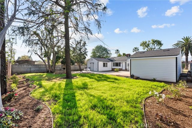 624 N Hagar, San Fernando, CA 91340