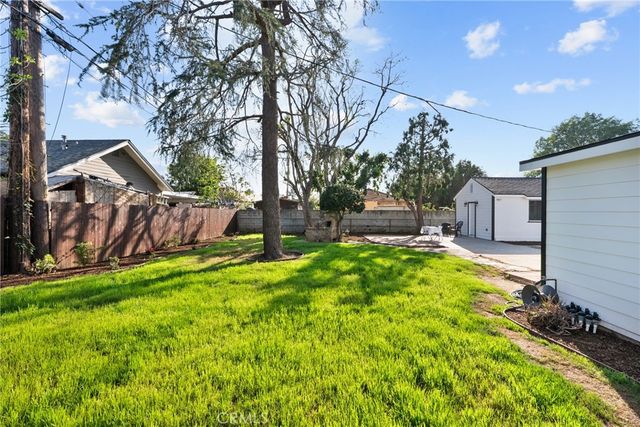 624 N Hagar, San Fernando, CA 91340