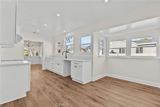 624 N Hagar, San Fernando, CA 91340