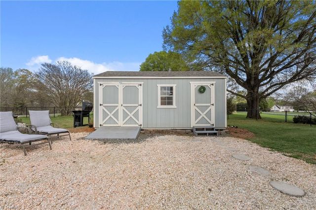 1969 Bellemont Alamance Road, Burlington, NC 27215