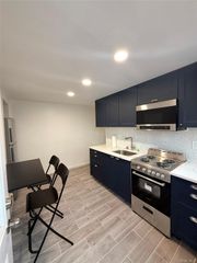 193 E John Street, Lindenhurst, NY 11757