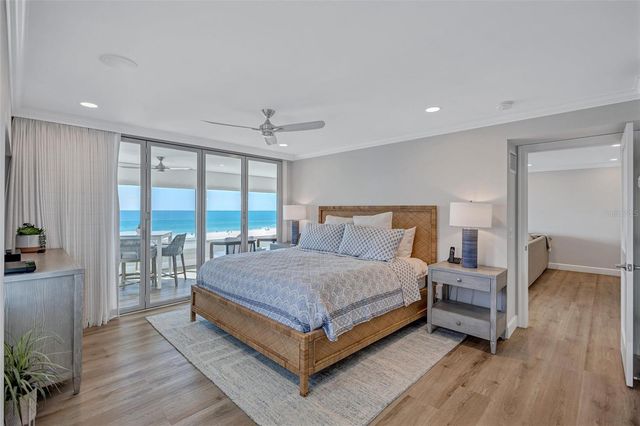 6140 MIDNIGHT PASS ROAD 401, Sarasota, FL 34242