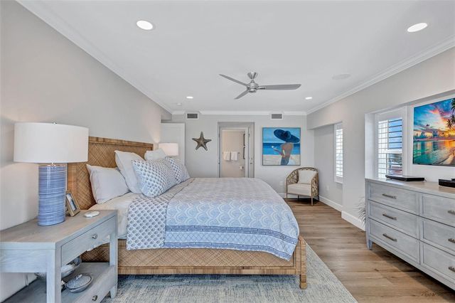 6140 MIDNIGHT PASS ROAD 401, Sarasota, FL 34242