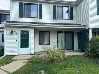 425 Harrison Court, Vernon Hills, IL 60061