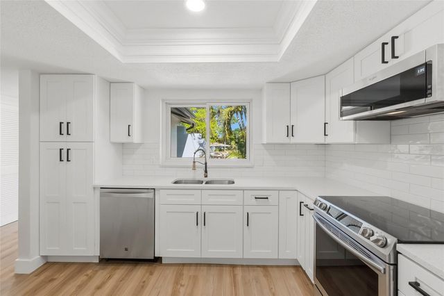 1434 RED OAK DRIVE, Tarpon Springs, FL 34689