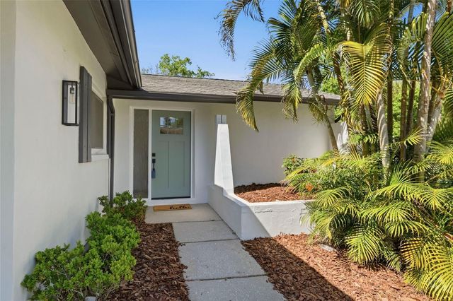 1434 RED OAK DRIVE, Tarpon Springs, FL 34689