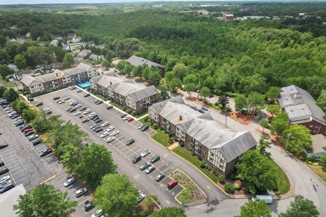 159 Bittersweet Ln 123, Randolph, MA 02368
